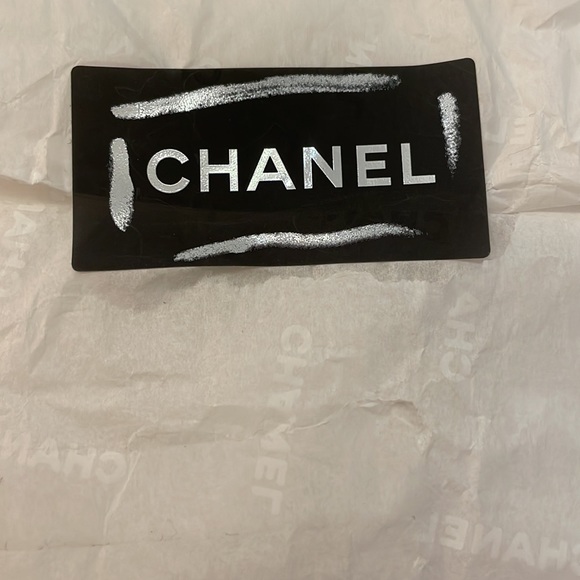 CHANEL BEANIE - Picture 6 of 6